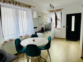 Maria Studio And Apartment